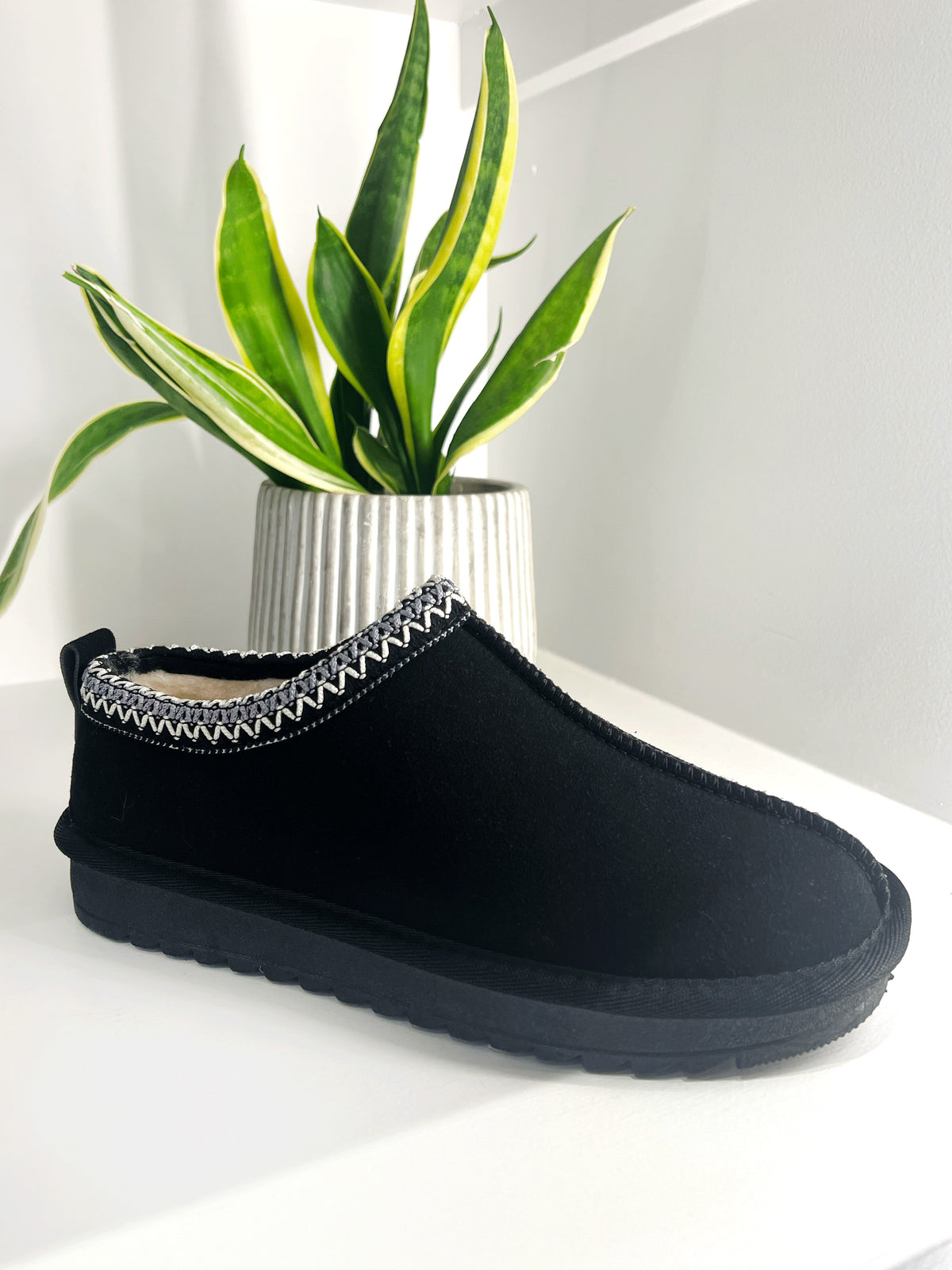 Thea Slip-On Mules