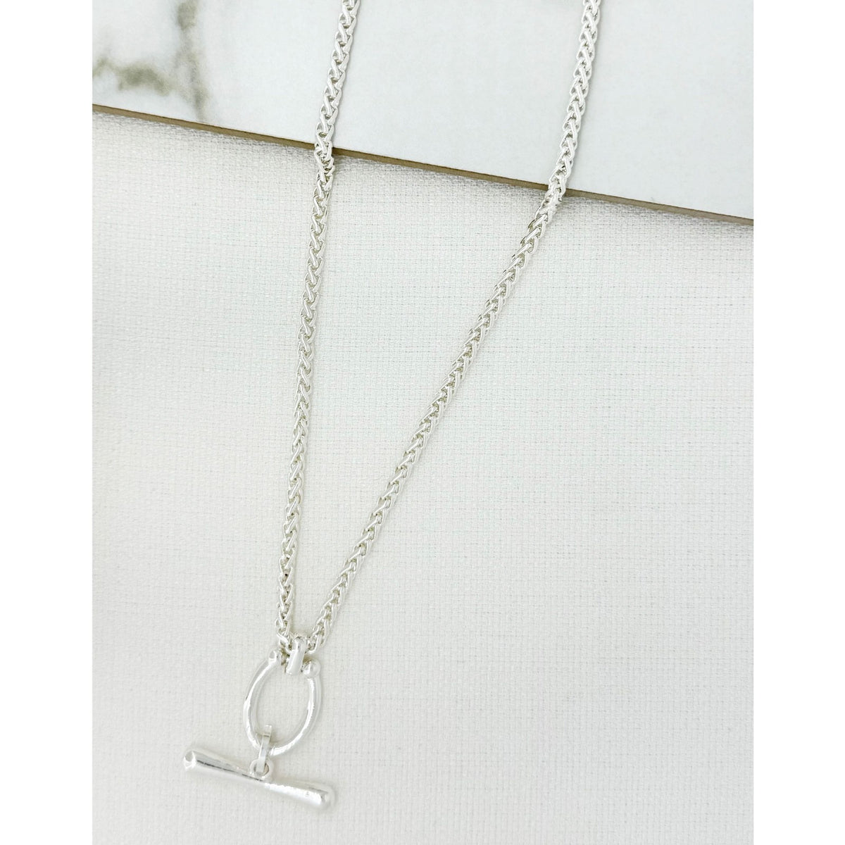https://dknwnigc18uf4.cloudfront.net/product-media/U8P/1600/1600/tbar-silver-1.jpg