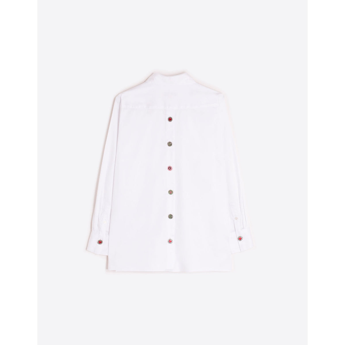 https://dknwnigc18uf4.cloudfront.net/product-media/TZ7/1600/1600/white-shirt-4.jpg