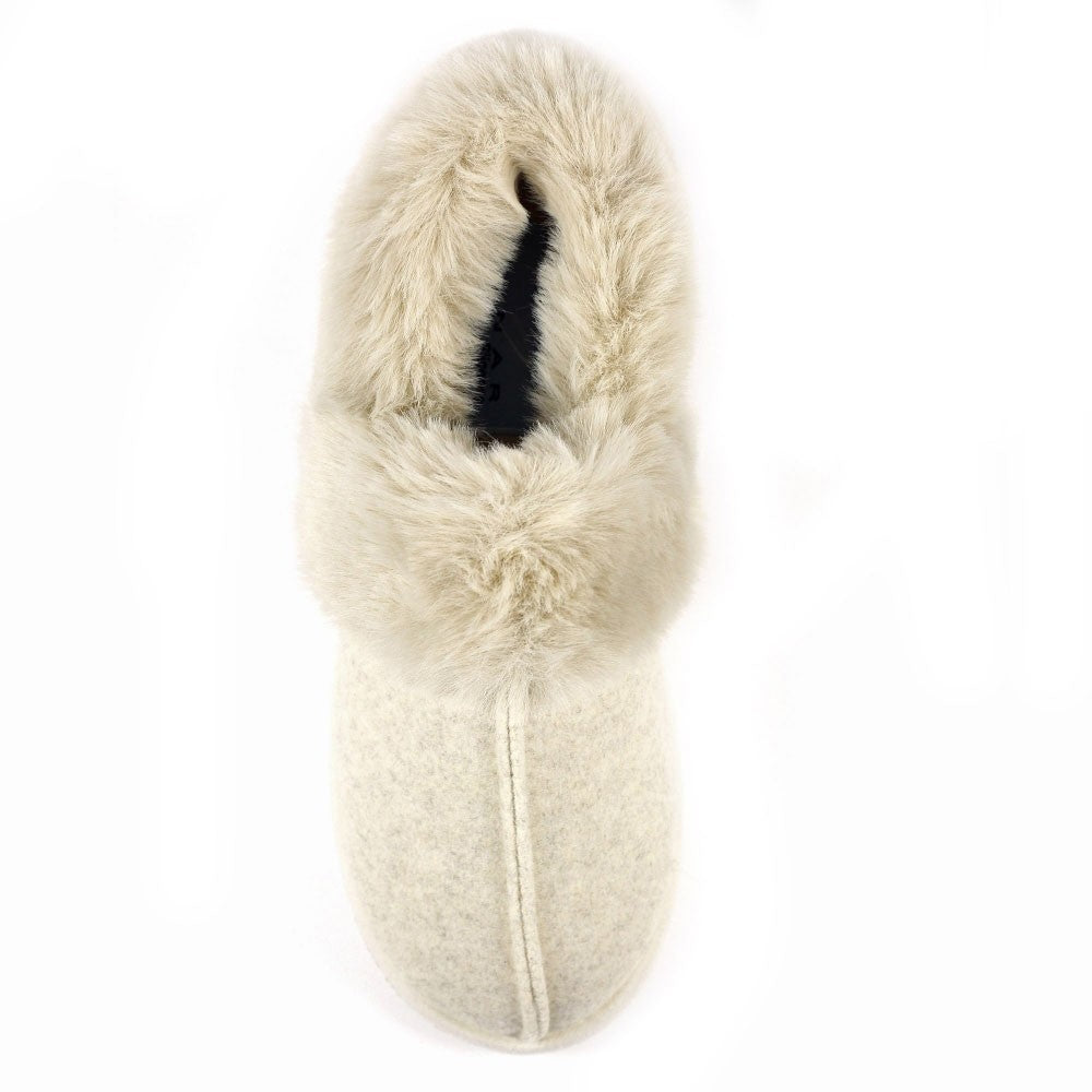https://dknwnigc18uf4.cloudfront.net/product-media/QMW/1600/1600/ember-ii-beige-slipper-p6909-392287image.jpg
