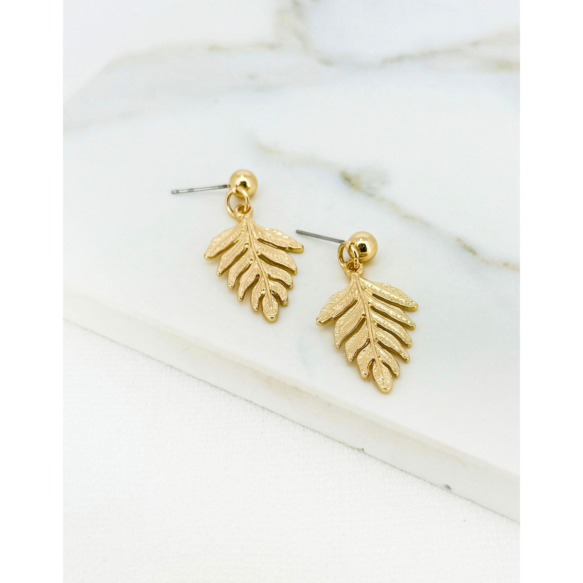 https://dknwnigc18uf4.cloudfront.net/product-media/TEY/1600/1600/gold-leaf-.jpg