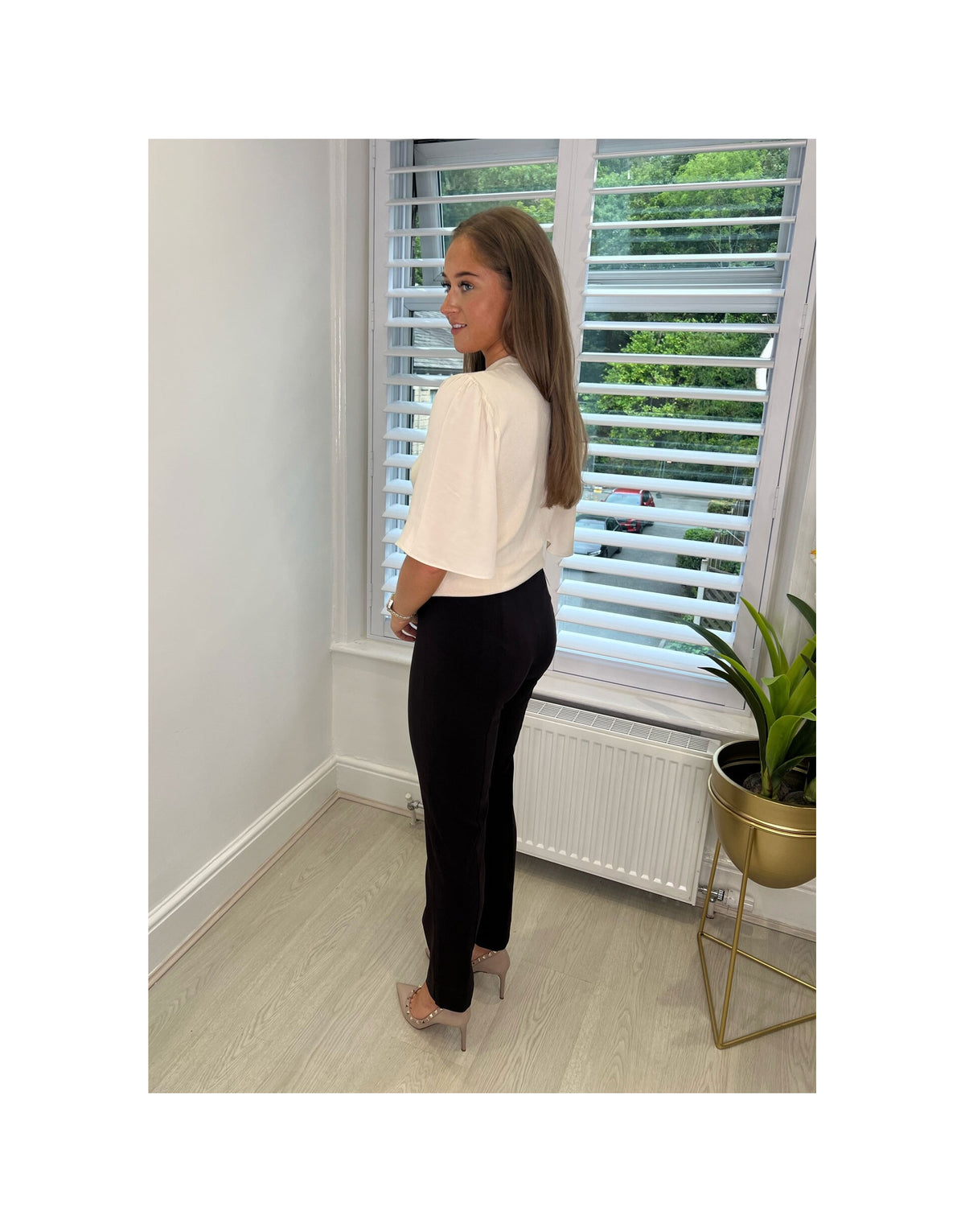 Marie Full Length