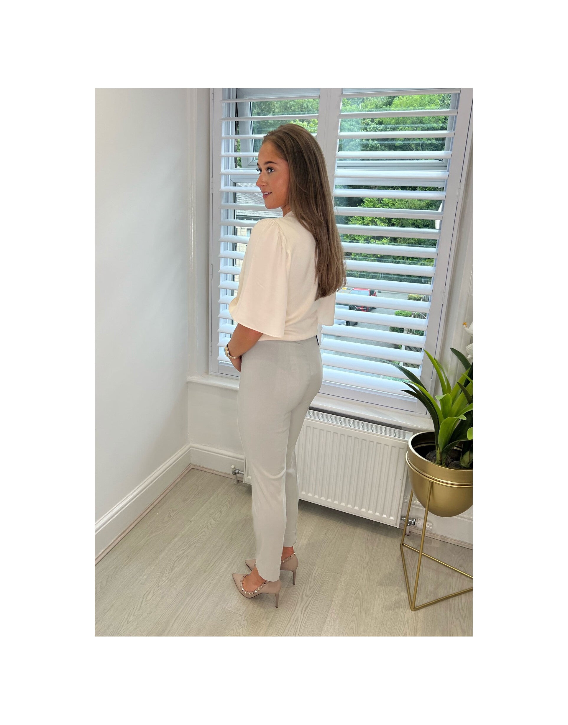 Marie Full Length