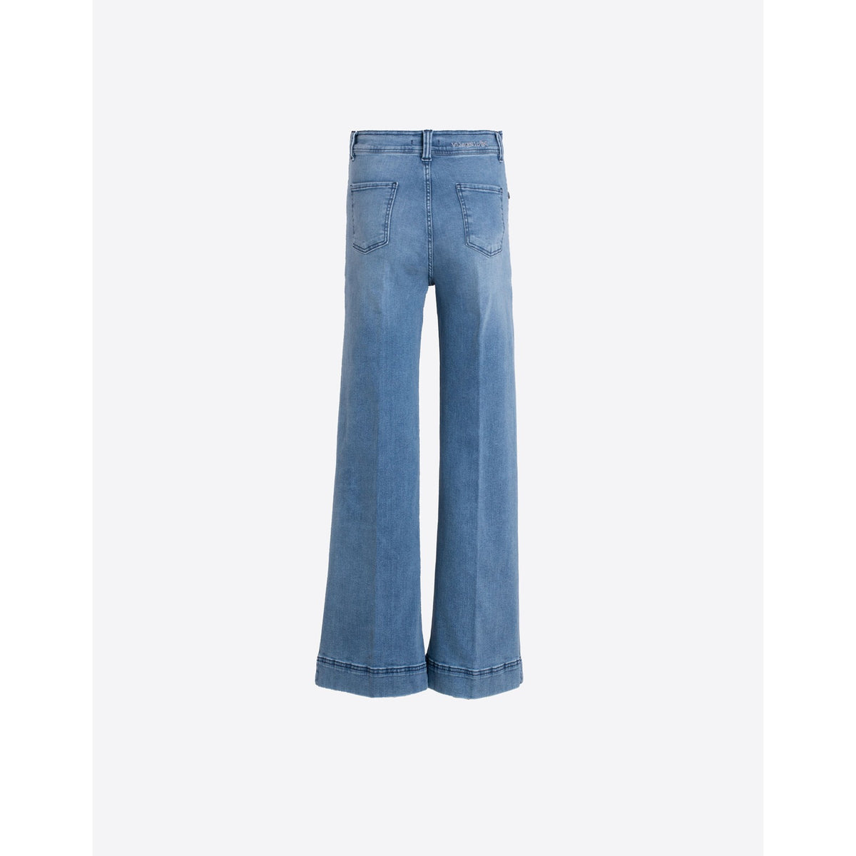 https://dknwnigc18uf4.cloudfront.net/product-media/UGV/1600/1600/noa-jeans-1.jpg