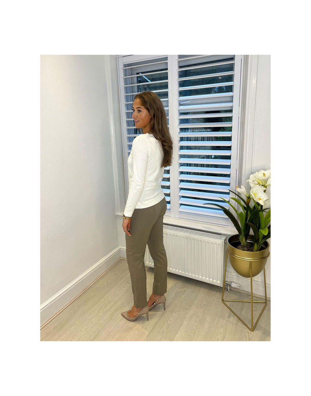 Marie Full Length